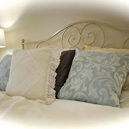 The Cheshire Cat Bed And Breakfastエローラ エクステリア 写真